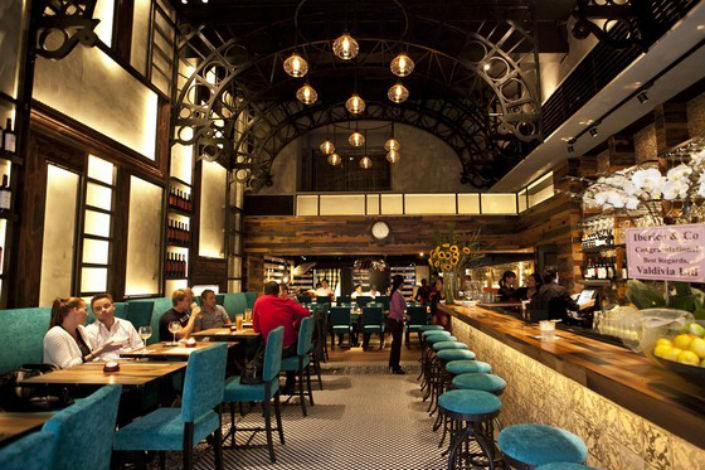 Worlds-Design-Guides-Hong-Kong-MO-bar