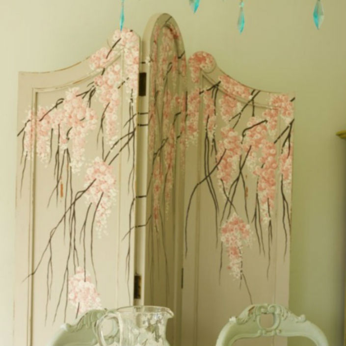 DESIRE A FEMININE DECORATION TOUCH FOR BEDROOMS