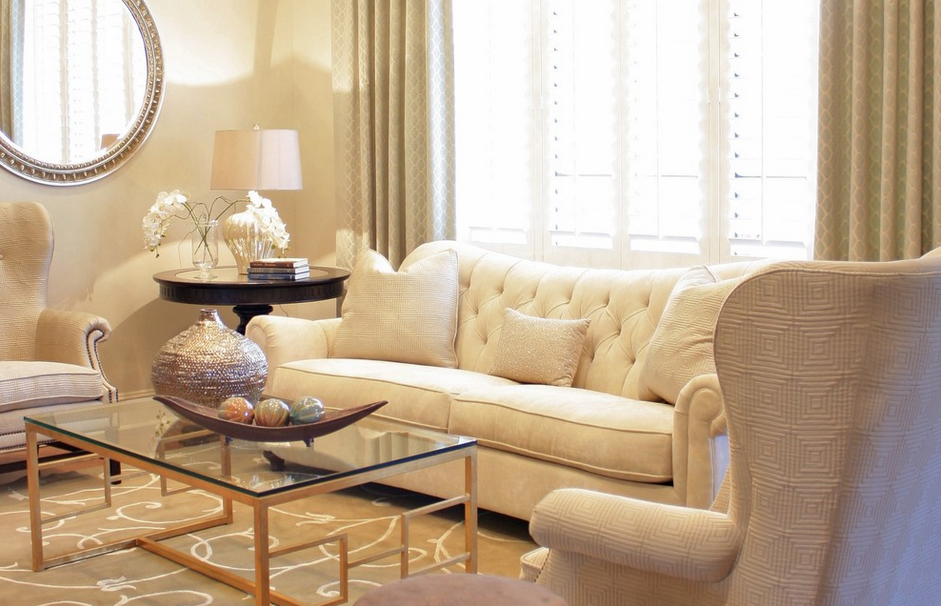 HOW TO DECORATE A BIG LIVING ROOM with brass tables
