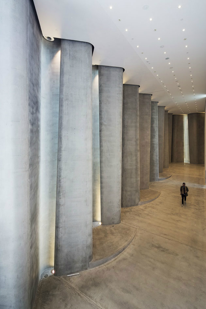 Len Lye Centre in New Zealand joins Maori Culture with Modern art 1