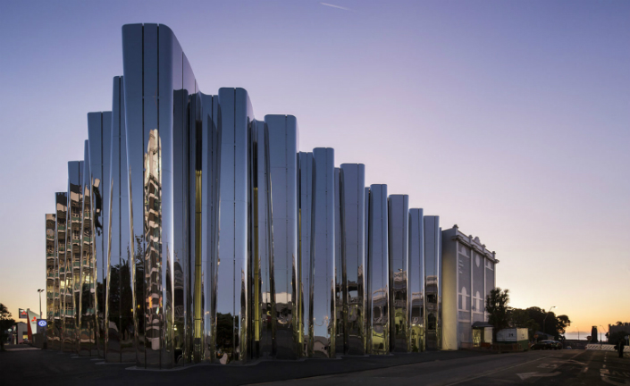 Len Lye Centre in New Zealand joins Maori Culture with Modern art 3