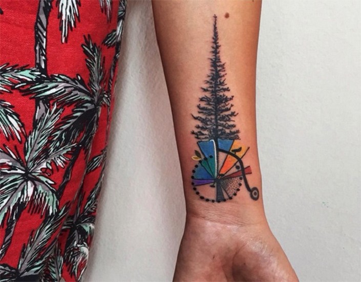 This Artist & Biologist creates amazing tattoos inspired by wildlife