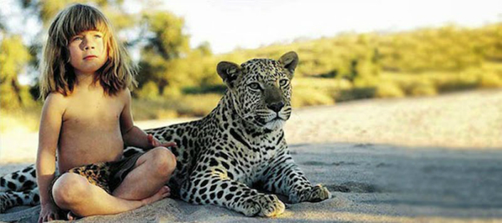 Tippi the little girl that grow up alongside wild animals Breathtaking Photos 7