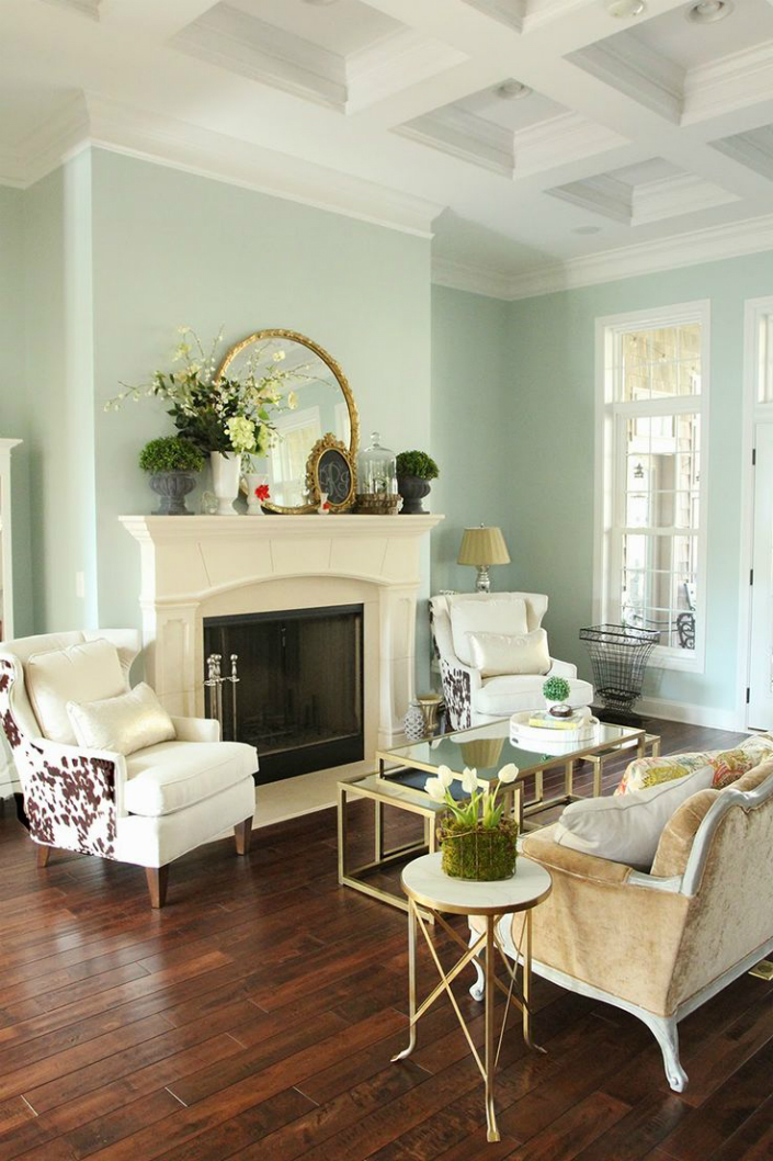 FALL DECORATING IDEAS + LIVING ROOM: USE GREEN