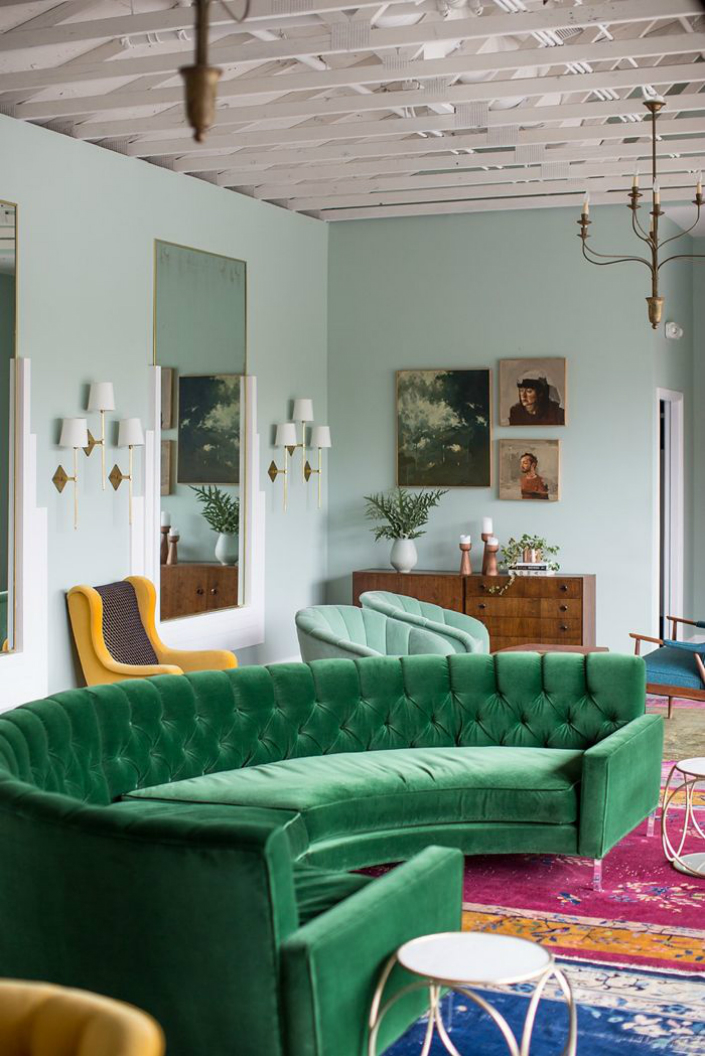 FALL DECORATING IDEAS + LIVING ROOM: USE GREEN