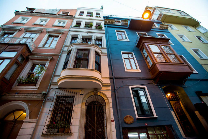modern home decor, modern interiors, historic buildings, contemporary interiors,