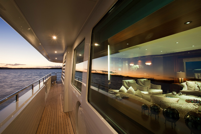 TOP 100 UK FAMOUS INTERIOR DESIGNERS - KEECH GREEN 9