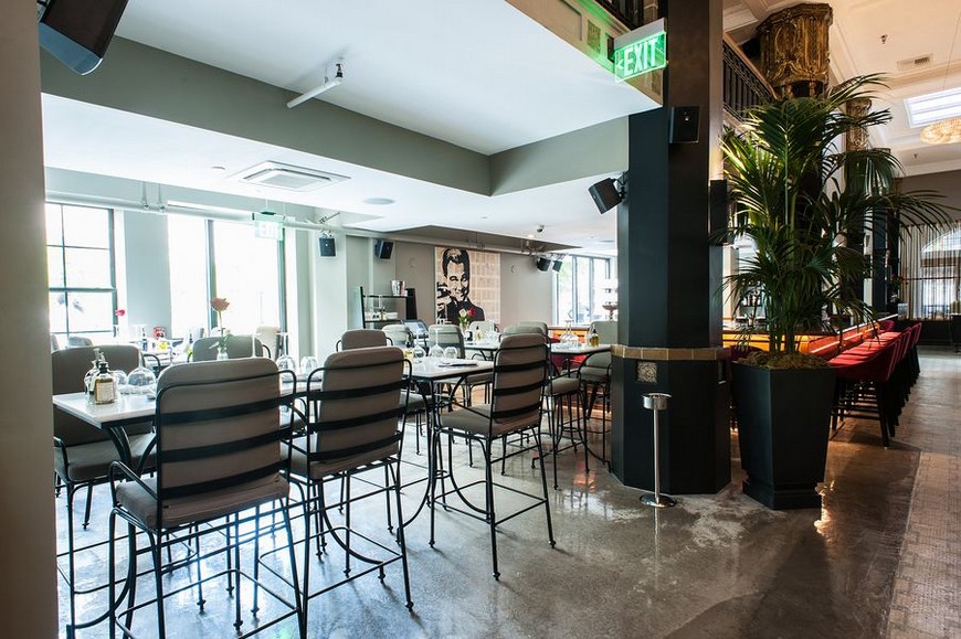 Where to go at Los Angeles behold the new jewel, Le Petit Paris restaurant