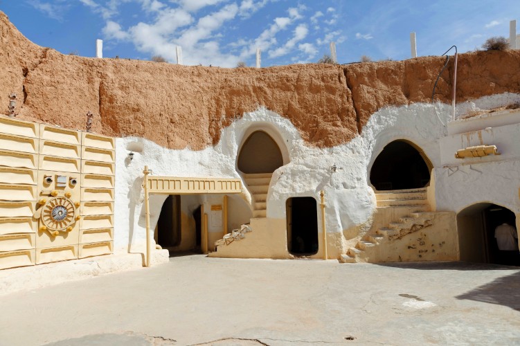 Star Wars Set Movie – a tour into 15 real life settings