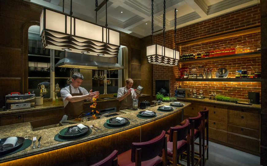 SIMON ROGAN LAUNCHES AULIS AT FERA3