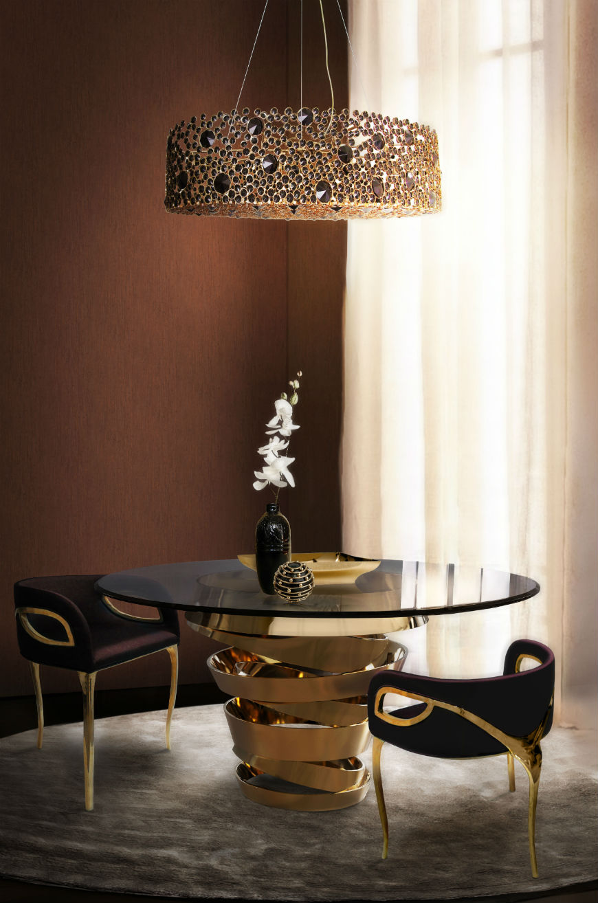 How to place a rug with a round dining table 