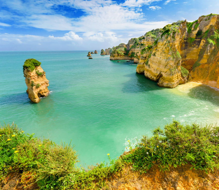 Discover Where to Go in May and Avoid Traffic (2)
