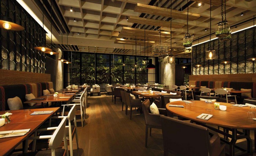A modern take on the vibrant Izakaya, Adrift’s flavour-forward menu includes small plates, healthy salads, seafood, and meats grilled over bincho charcoal on a traditional robata grill. Enjoy dishes prepared using fresh Californian produce, with Asian inspiration. For a truly bespoke dining experience, opt for the Omakase dinner and let the Chef curate a meal with the best seasonal ingredients or enjoy a leisurely weekend brunch serving signature dishes and brunch favourites.