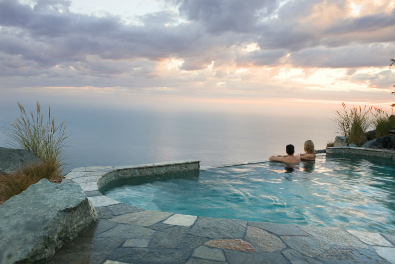 20 Best Hotels With Astonishing Pools To Swim in During your Holidays