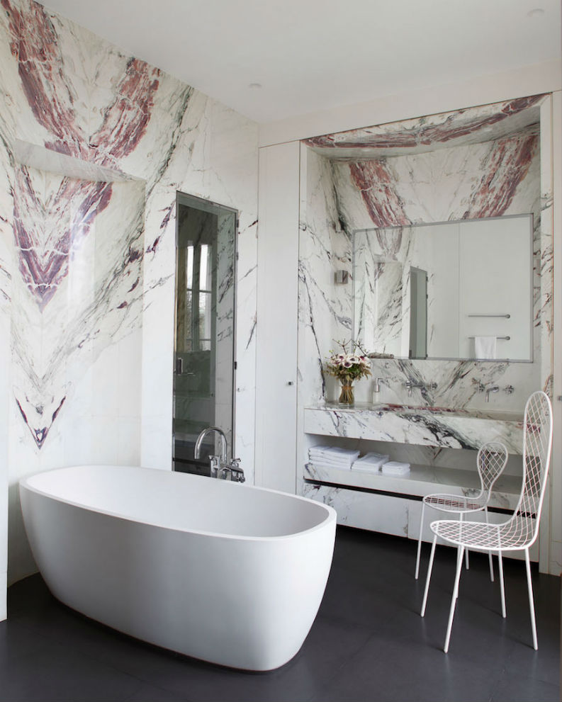 20 Fabulous Wall Mirror Ideas for Luxury Bathrooms With Style