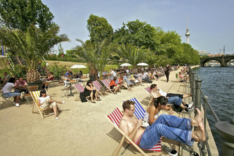 Brabbu Presents The Best Hotels at Top 5 European City Beaches