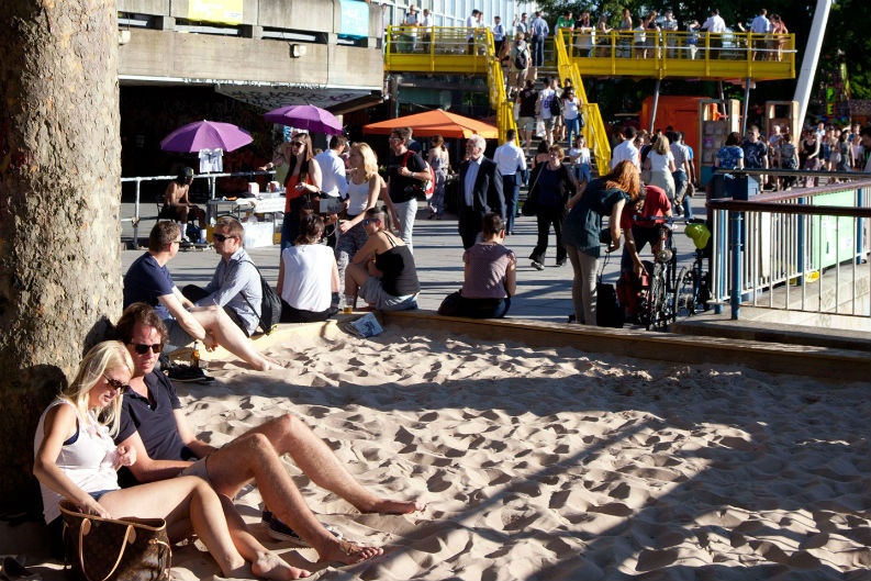 Brabbu Presents The Best Hotels at Top 5 European City Beaches
