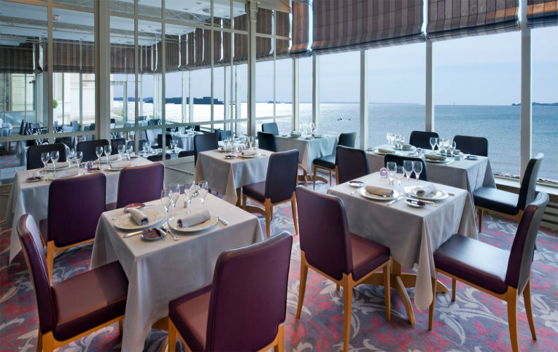 rTop 6 Striking Places to Eat in France with Michelin Stars2