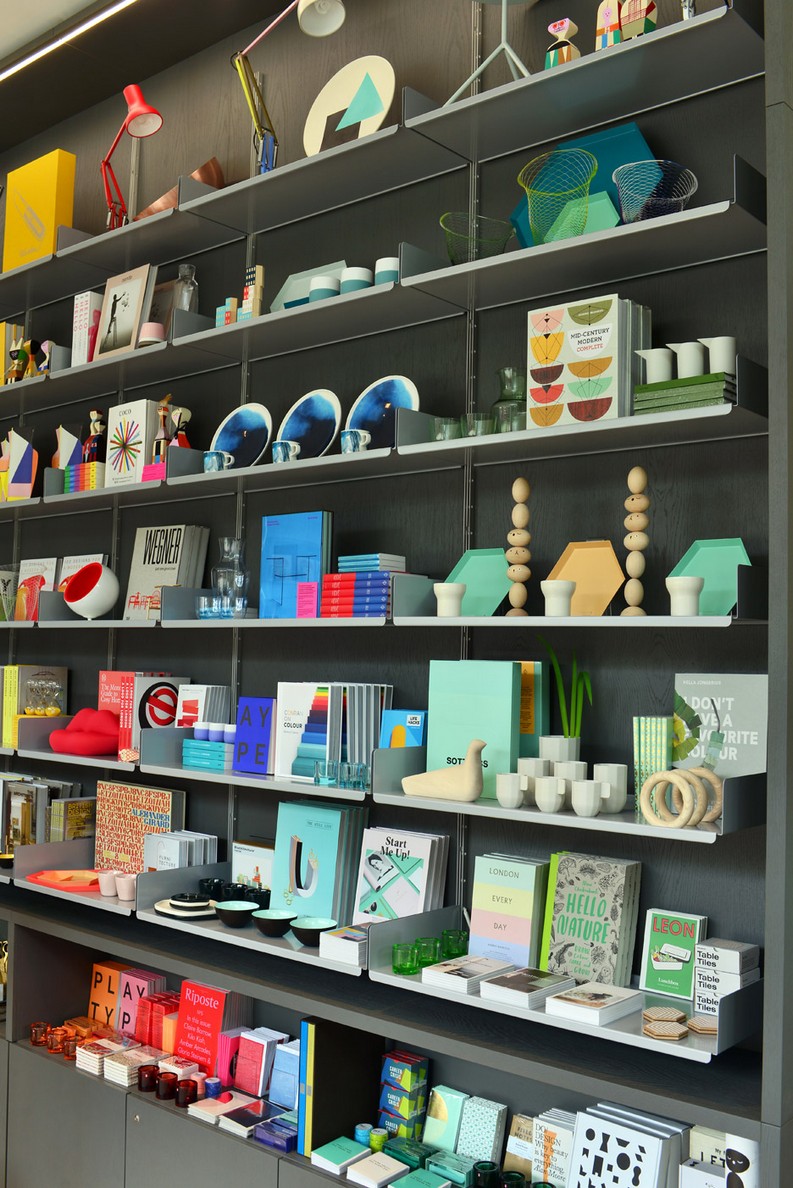 Design-Museum-shop-Kensington-High-Street_dezeen_936_1