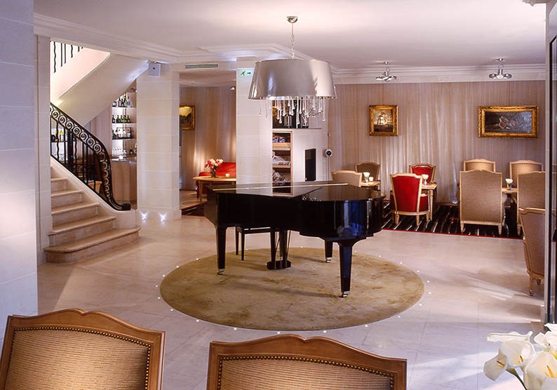 6 French Design Projects by Interior Architects Cabinet Laurent Moreau4