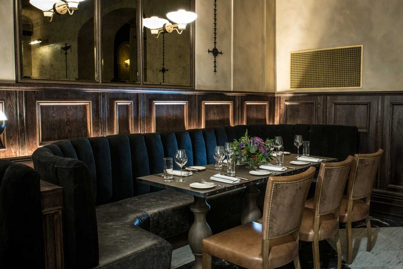 printingpressedinburgh-curved-banquette-night-1600