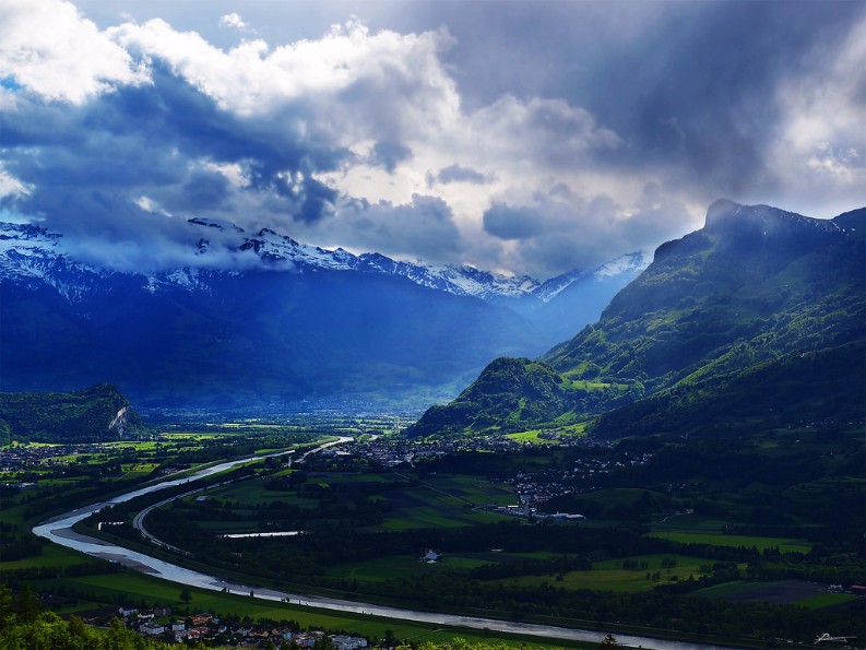 8 Reasons To Know Liechtenstein and It's Modern Houses Design 