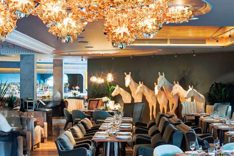 7 Luxurious Restaurant Interiors That Will Make You Want To Travel