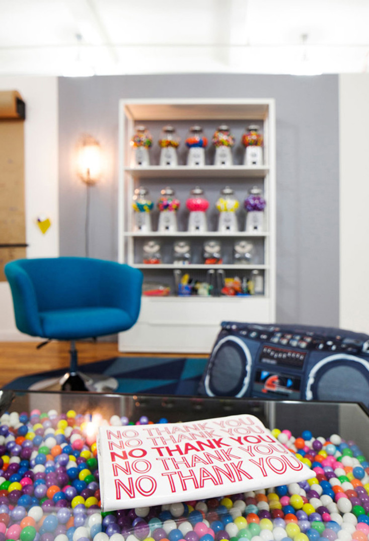 7 Summer Trends from a fun NYC office inspired by the Flatiron District