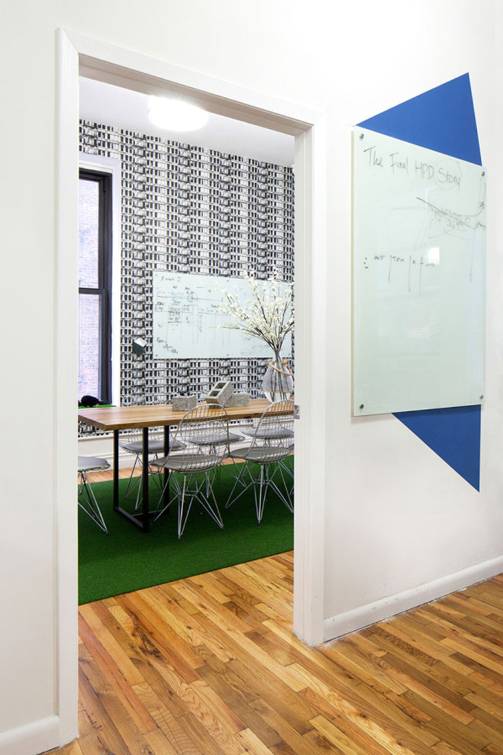 7 Summer Trends from a fun NYC office inspired by the Flatiron District