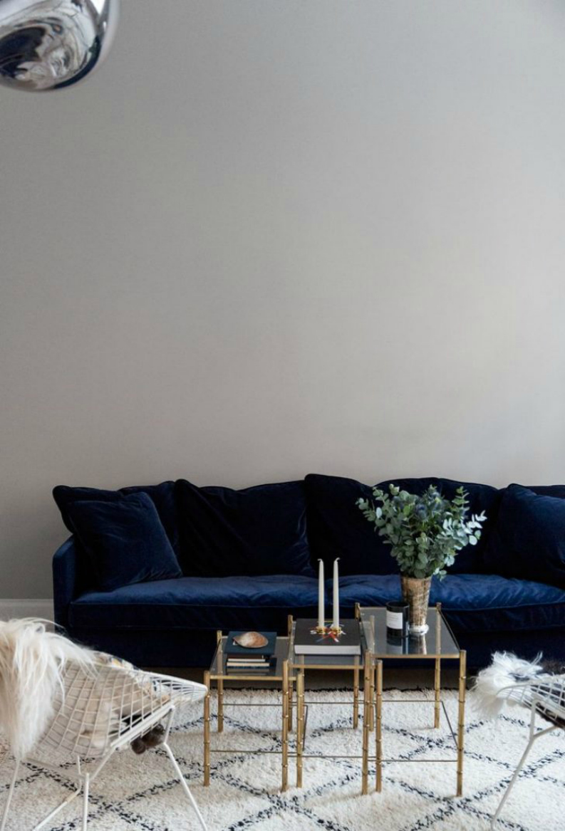 10 Sexy Velvet Modern Sofas Setting Trends for 2017