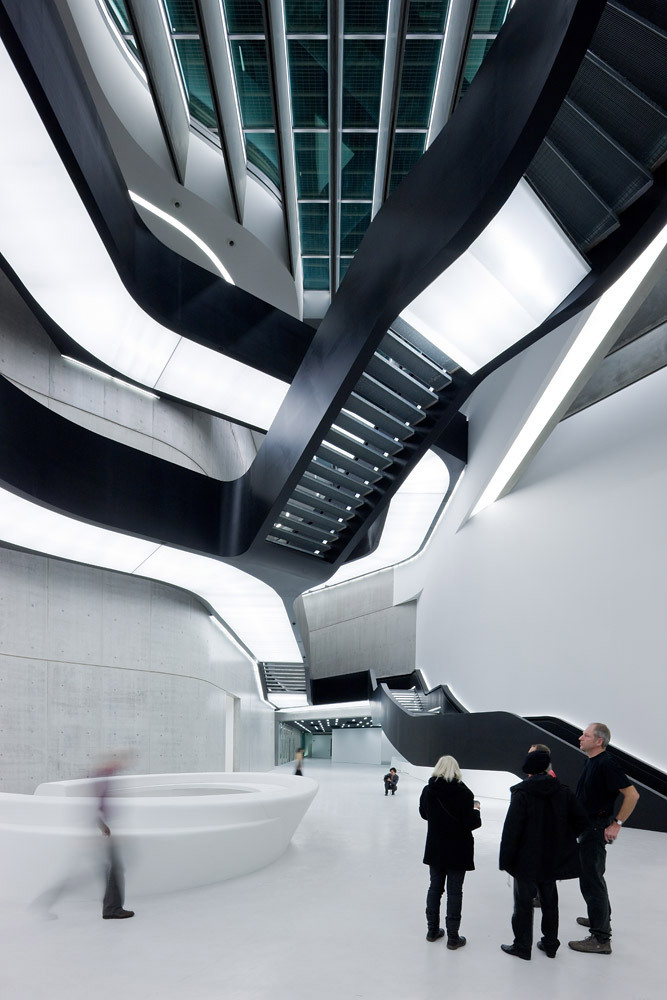 Design & Travel Inspiration For The Architecture Building Seeker. Architecture Building. Modern architecture. Travel Inspiration. #placestovisit #architecturebuilding #modern interior design » Discover the trendy places & amazing designs here: https://goo.gl/C4ajaD