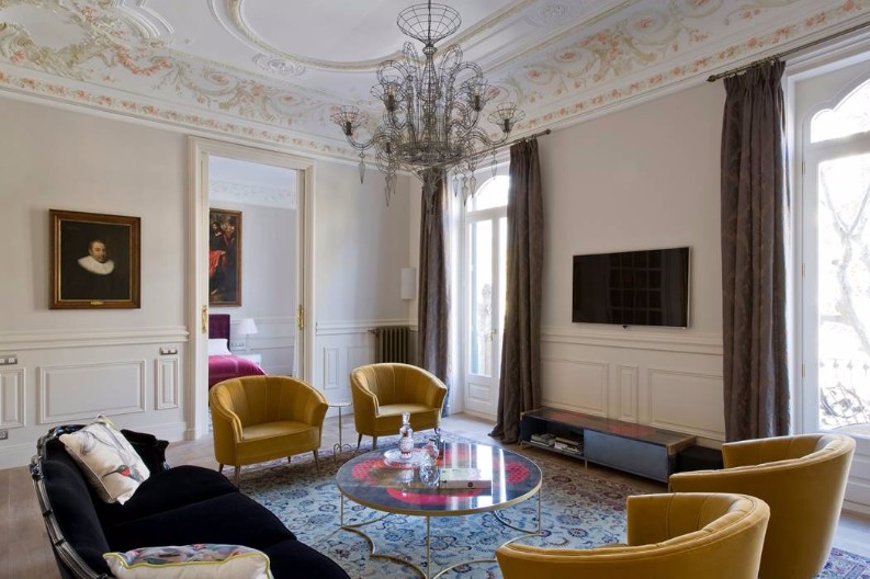 The best ideas to steal from amazing residential projects | Living Room Ideas. Home Design. Modern Interior Design. #colortrends #livingroomideas #designfurniture Discover more: https://gromvexital.info/blog/category/design2/