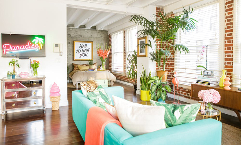 The tropical interior design of a Colourful Apartment in LA