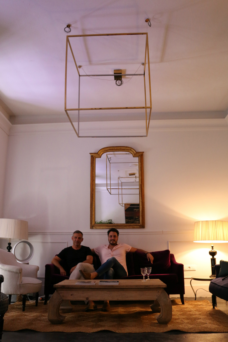 Get to know the Duo behind the amazing Moongata Showroom modern design. Modern Design. Moongata Showroom. Best Interior Designers. #bestinteriordesigners #moderndesign #designfurniture. Discover everything about Moongata Showroom here: https://goo.gl/CnBdDp