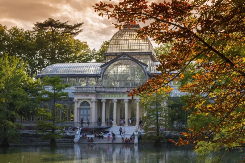10 Best Travel Destinations For The Perfect Fall Vacation | Travel Destinations, trendy places, fall vacations #besttraveldestinations #fallvacations #trendyplaces 