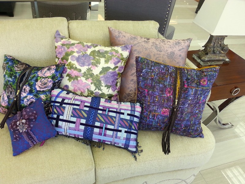 Top 10 Show-stopper Pillows For Your Home Decor