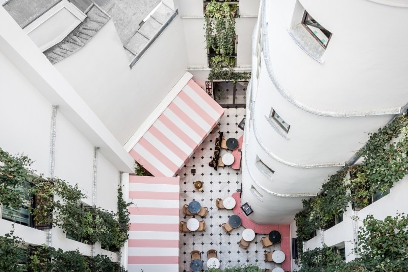 Top 5 Best Hotels To Stay in Paris in 2018