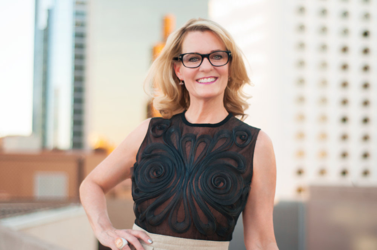 Julia Buckingham and her interior design style: Modernique