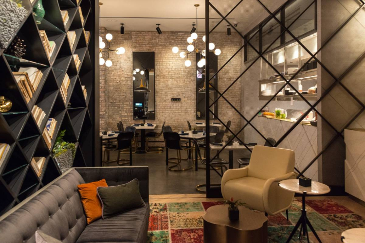 Workshop/APD Amazing Chicago Historic Hotel Renovation