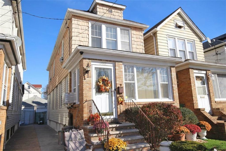 Bergen Basin Reality - Marine Park - Single Family Home
