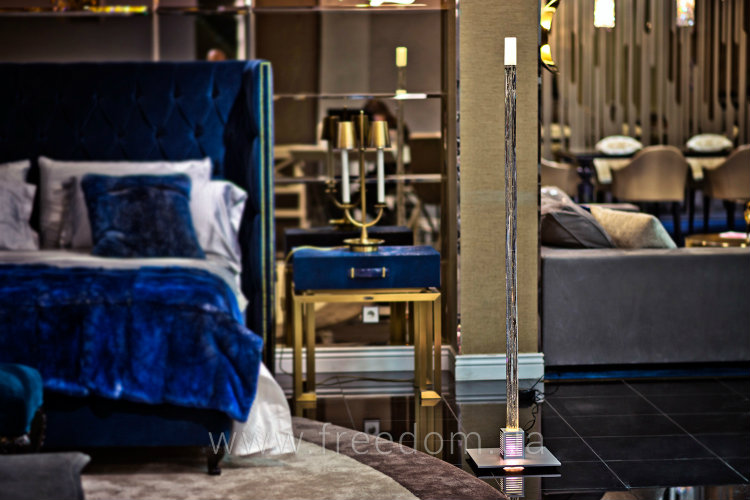 Freedom - Floor Lamp