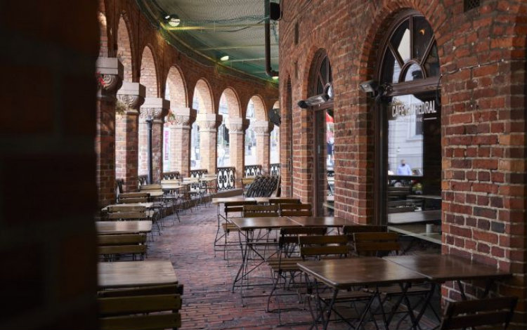 Metropolis - Cafe Cathedral