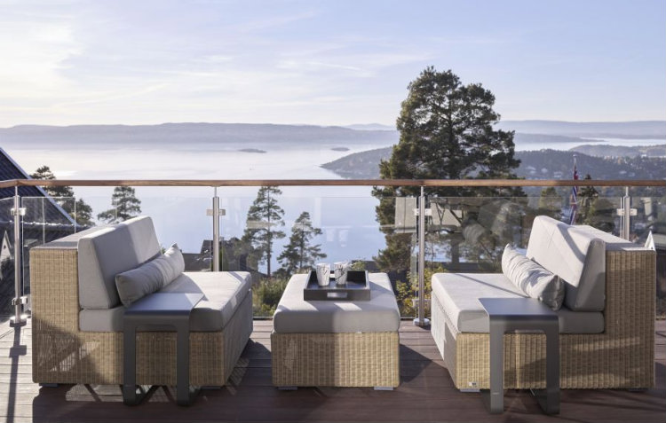 Metropolis - Private Villa