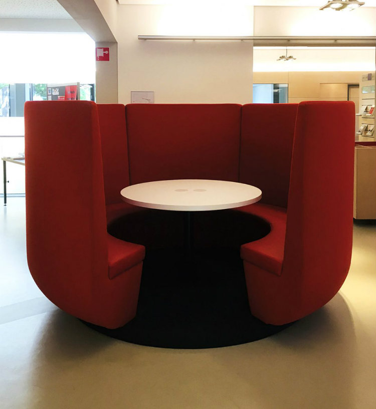 Vanderplas - Custom-made concentrated seat elements, Office