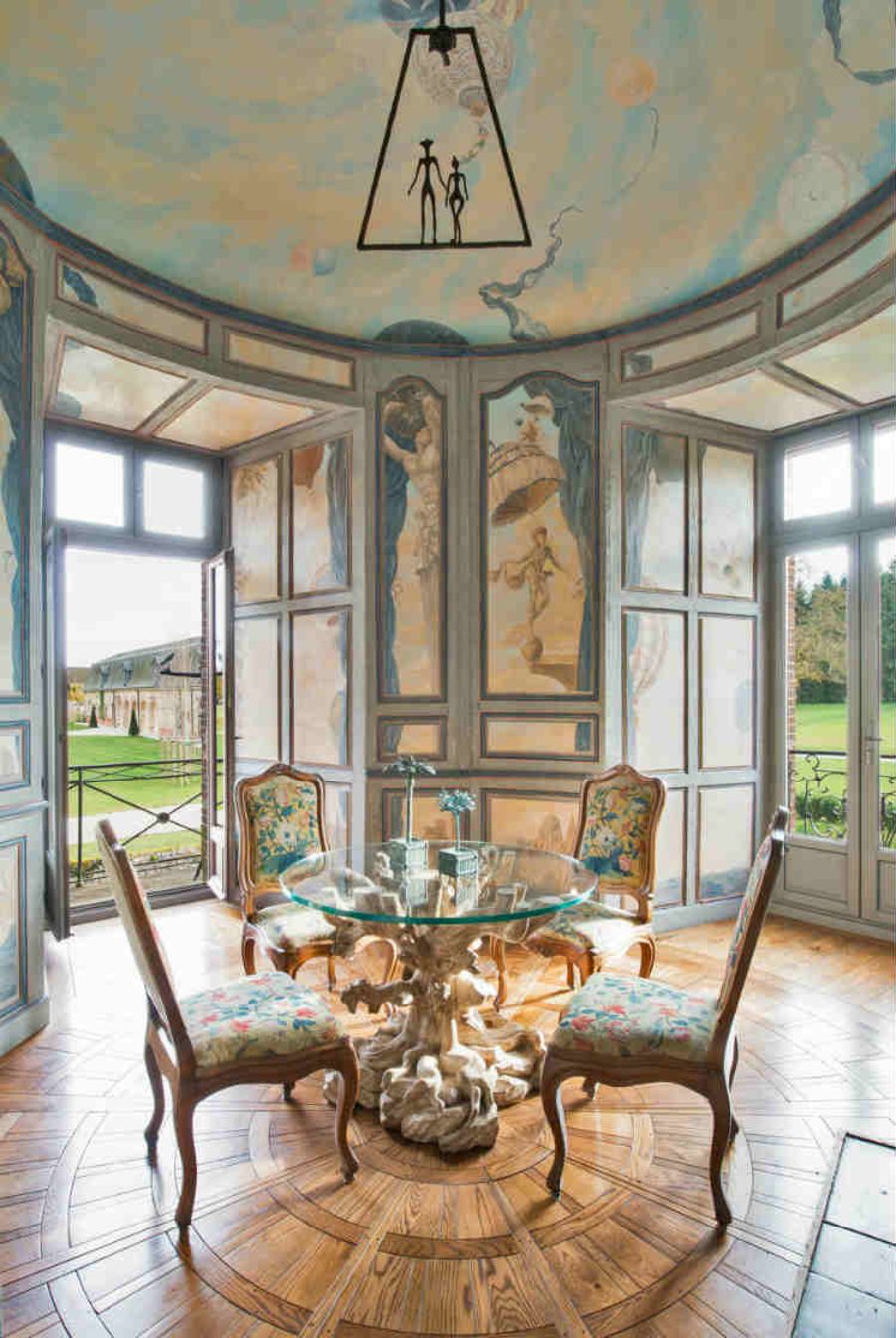 Juan Pablo Molyneux - Spirited Design Interiors