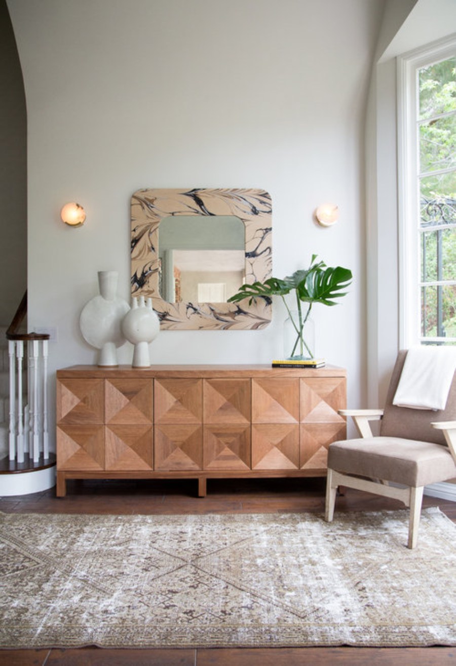 Georgia Tapert Howe - Classic Modern Elegance with a Practical Twist