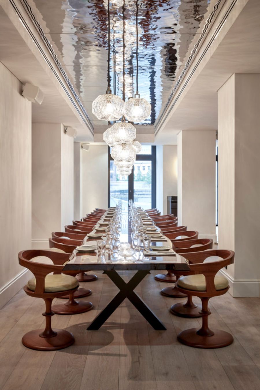 FG Stijl and the Amazingly Sophisticated SiR Nikolai Hotel in Hamburg