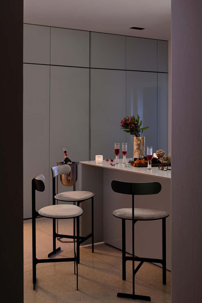 15 Stylish Bar Chairs That Will Dominate 2021