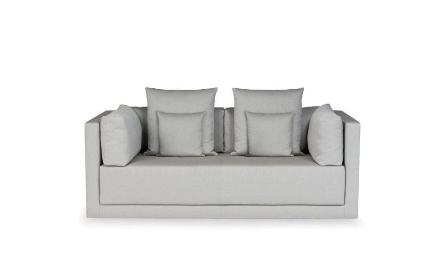 25 Single and 2-Seat Sofas with Fierce, Modern and Timeless Designs