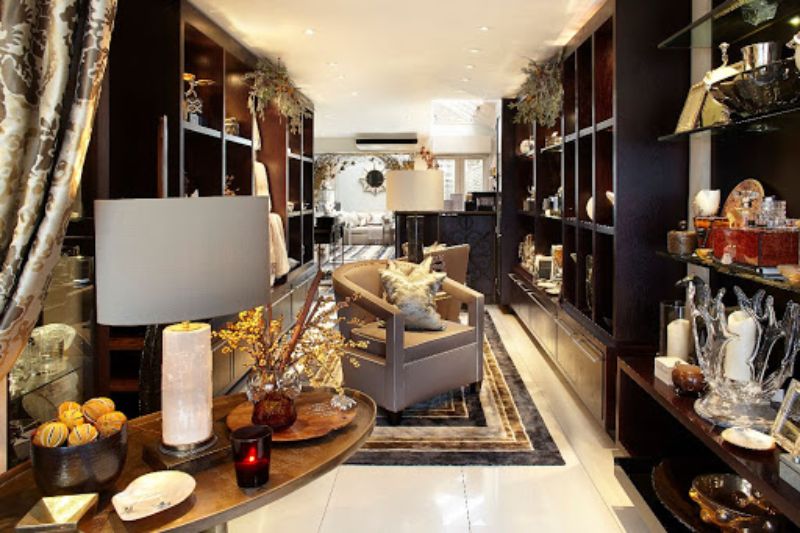Showrooms in London